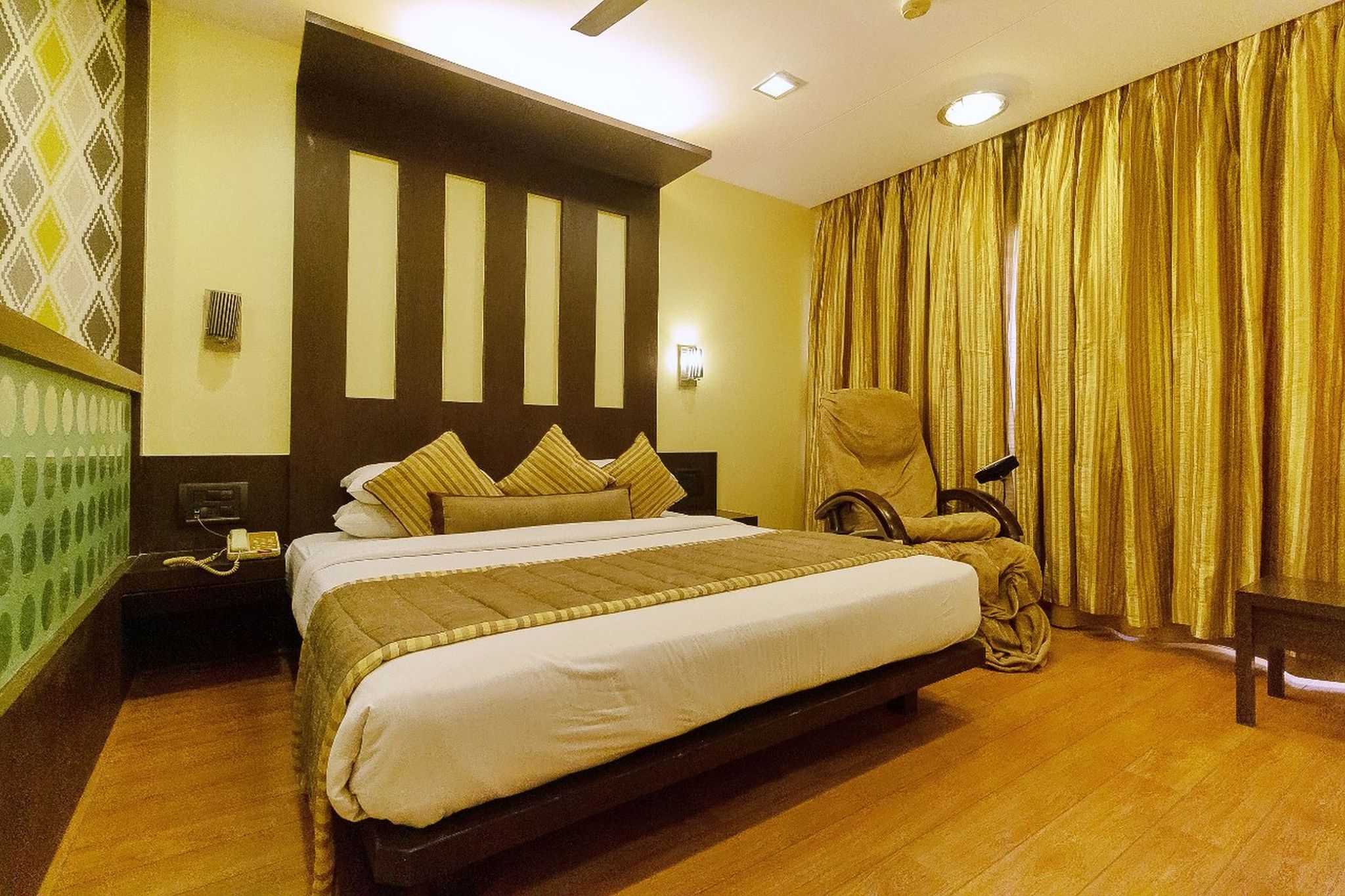 Pearl Room