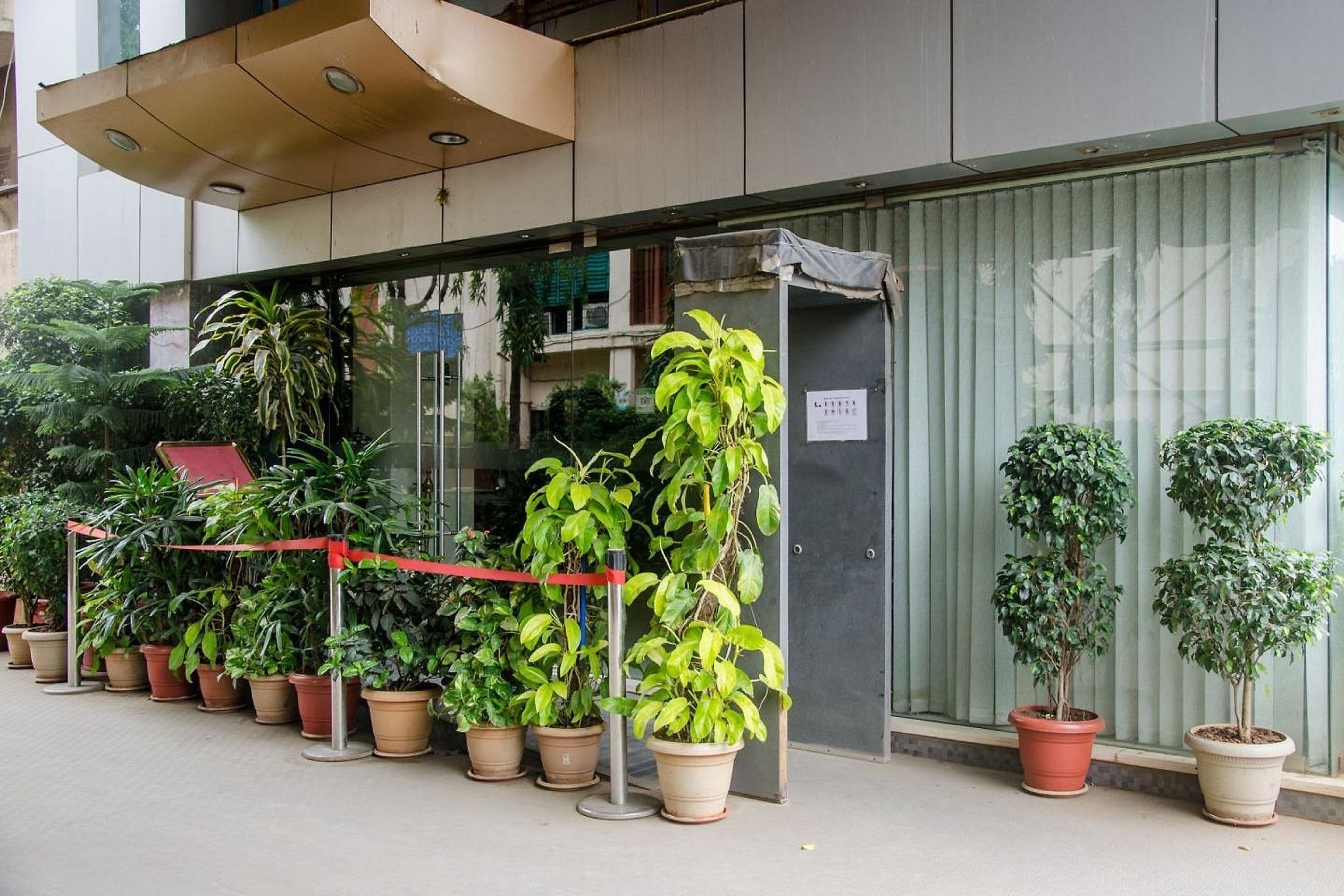 undefined Hotel Silver Inn 6