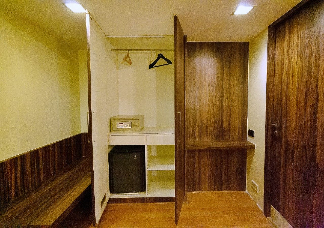 Gold Room