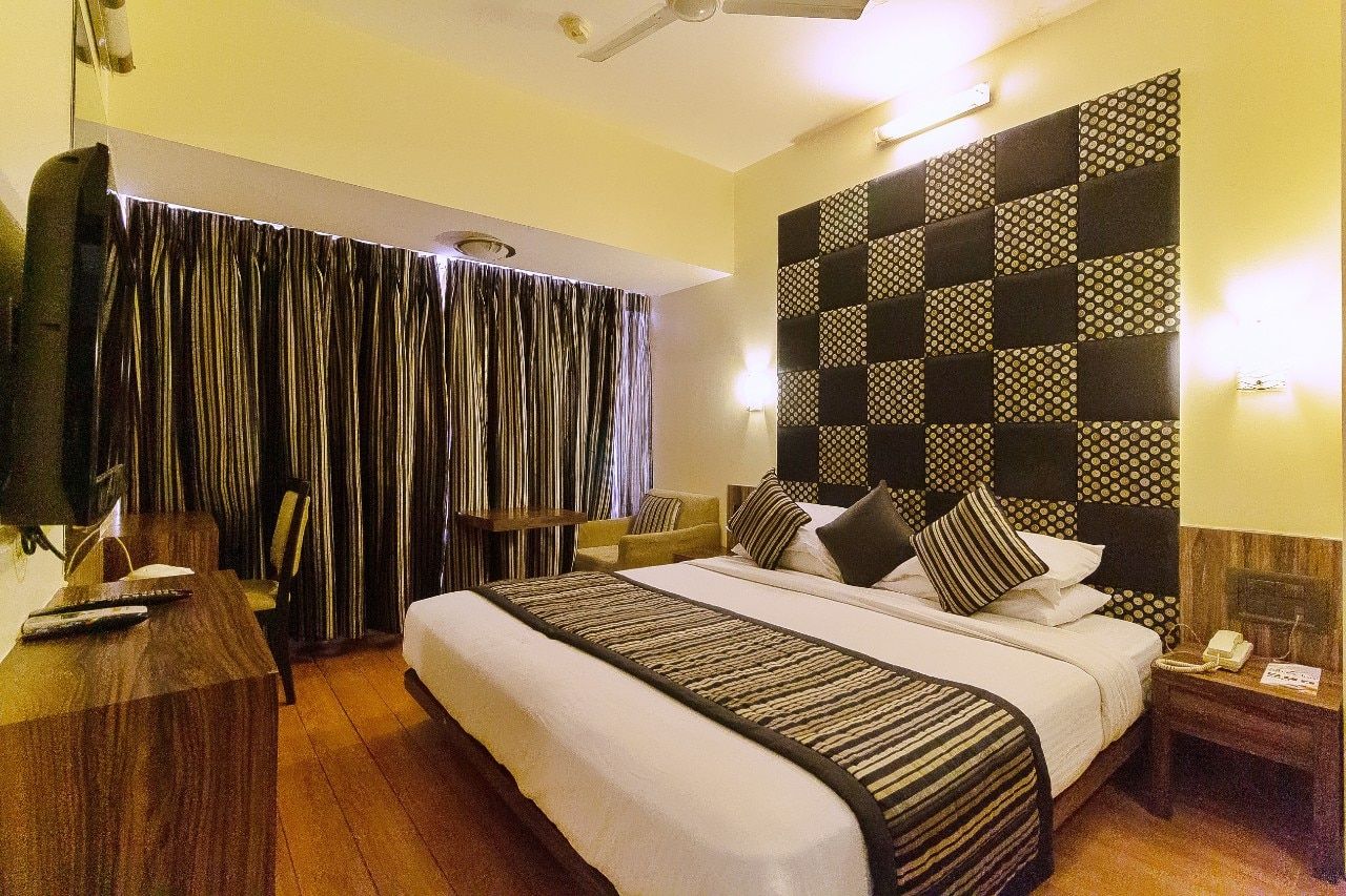 Gold Room