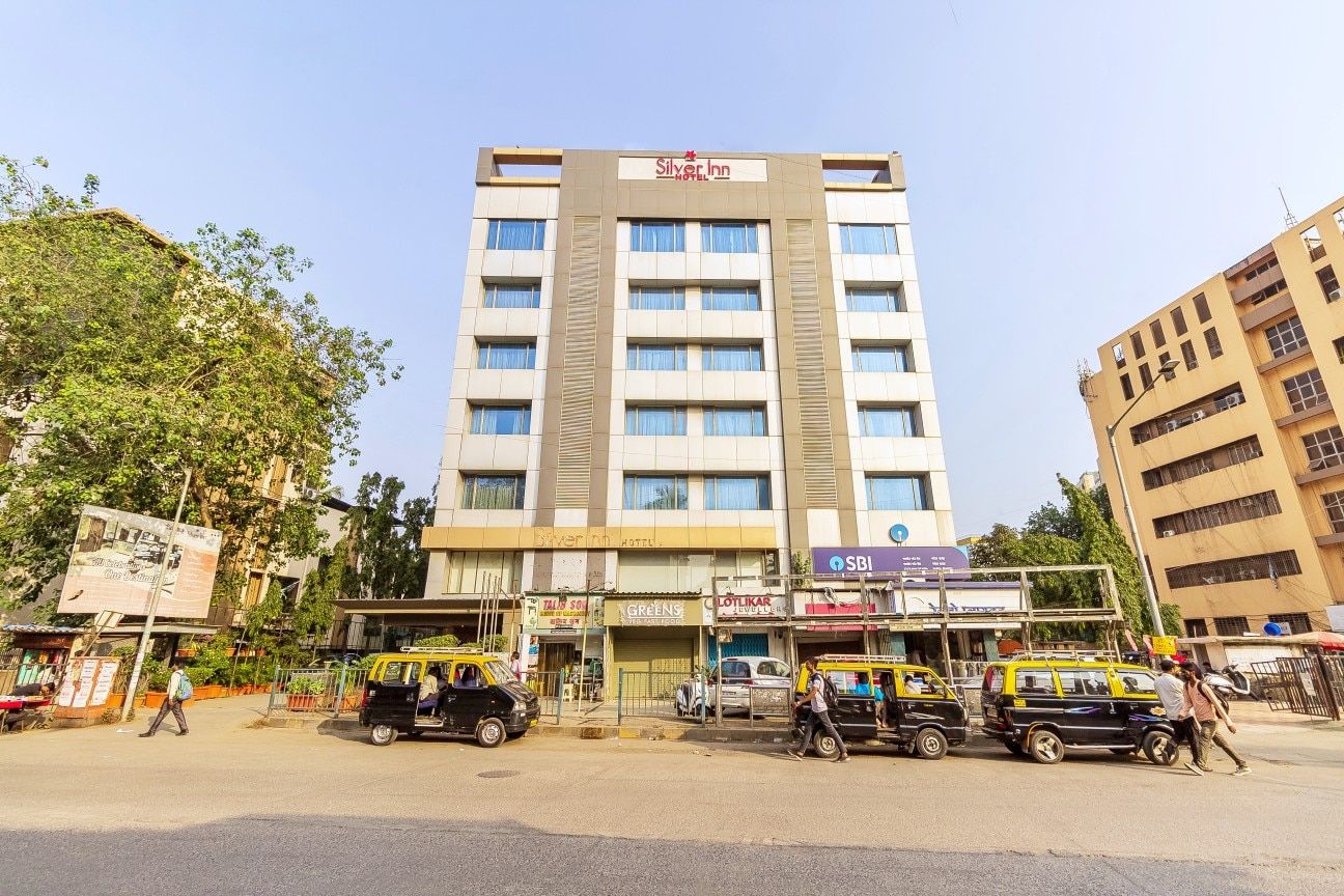 undefined Hotel Silver Inn 9