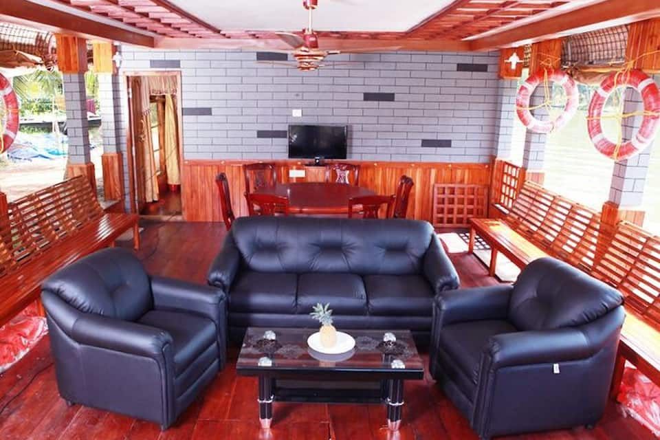 undefined Indraprastham Houseboats