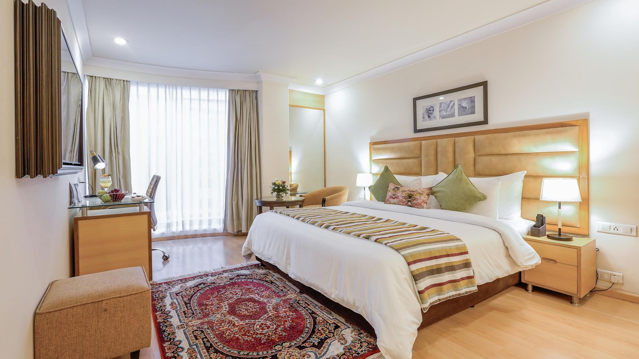 1 King Bed