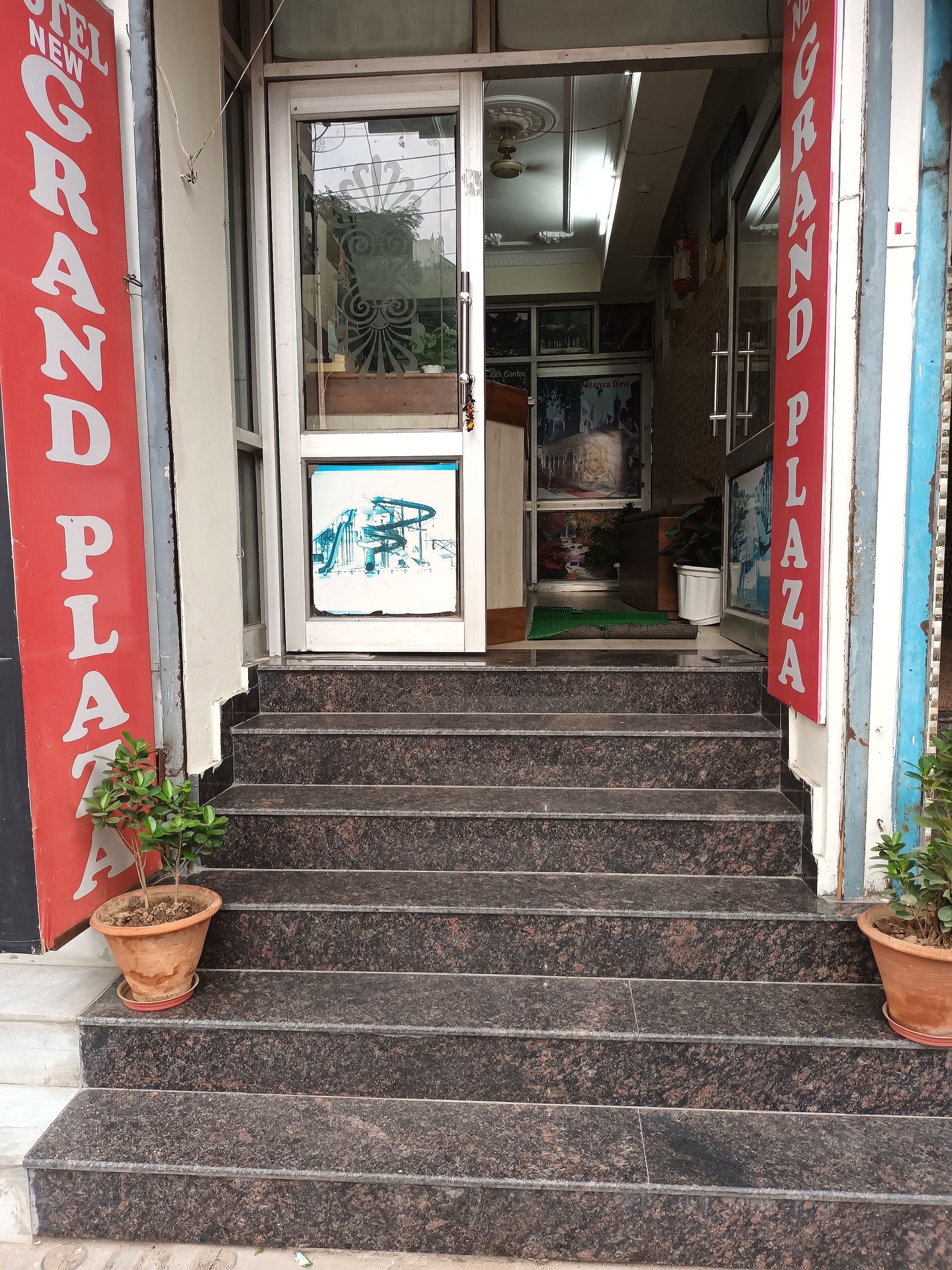 undefined OYO 38170 Hotel Grand Plaza 6