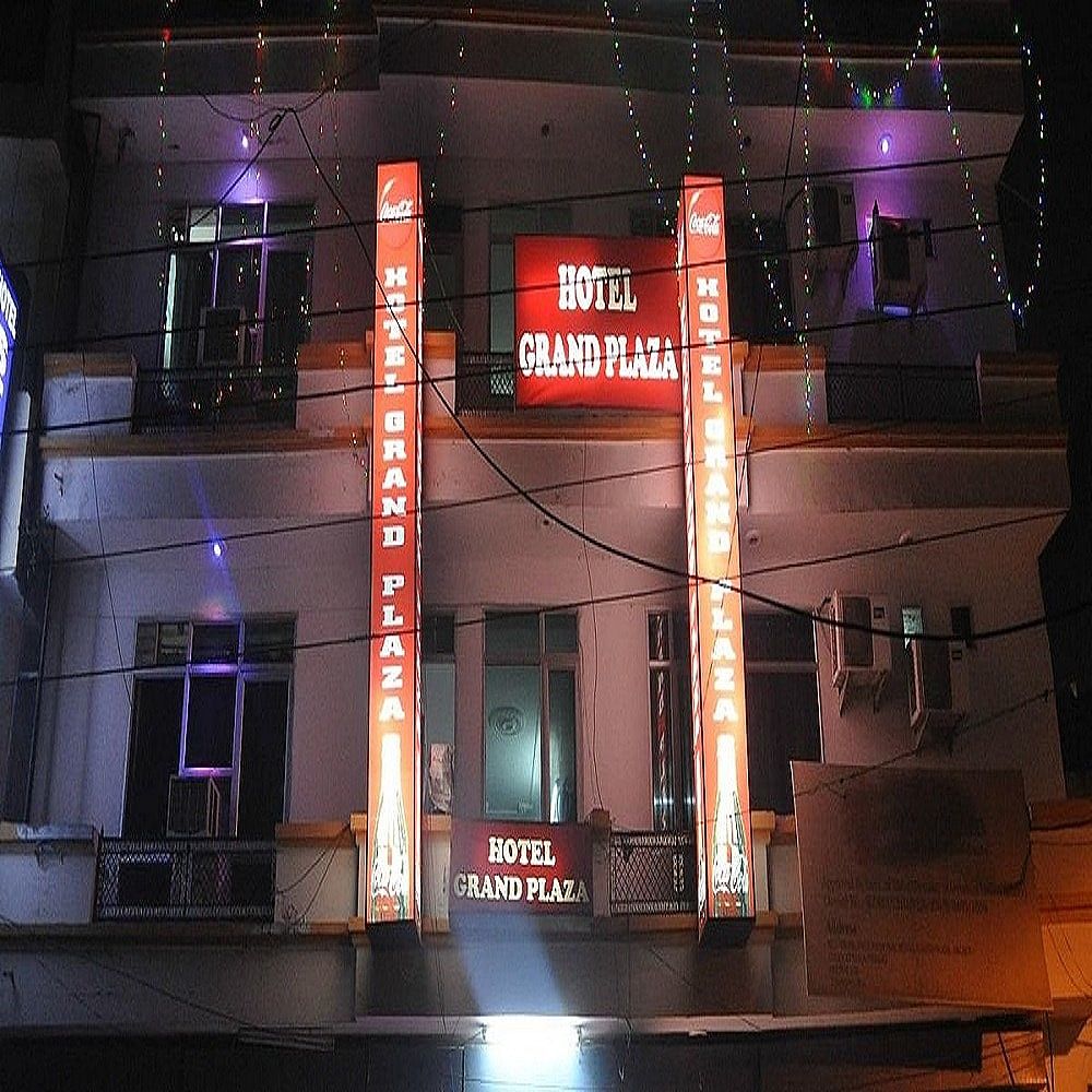 undefined OYO 38170 Hotel Grand Plaza 2