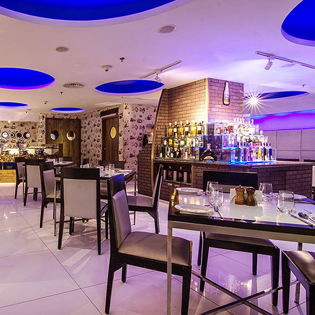Food & Dining