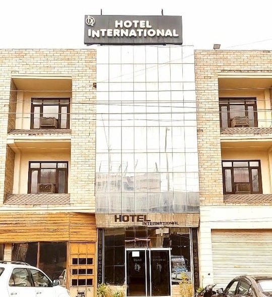 HOTEL INTERNATIONAL