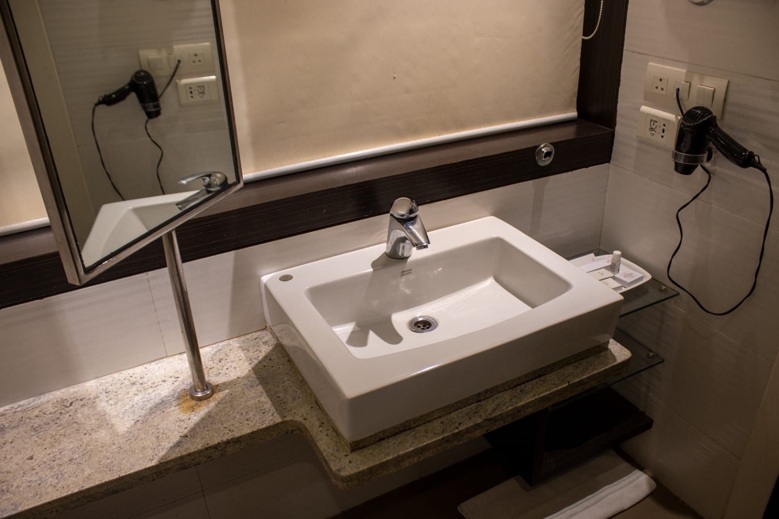 Hotel Supreme Heritage Luxury Room 5