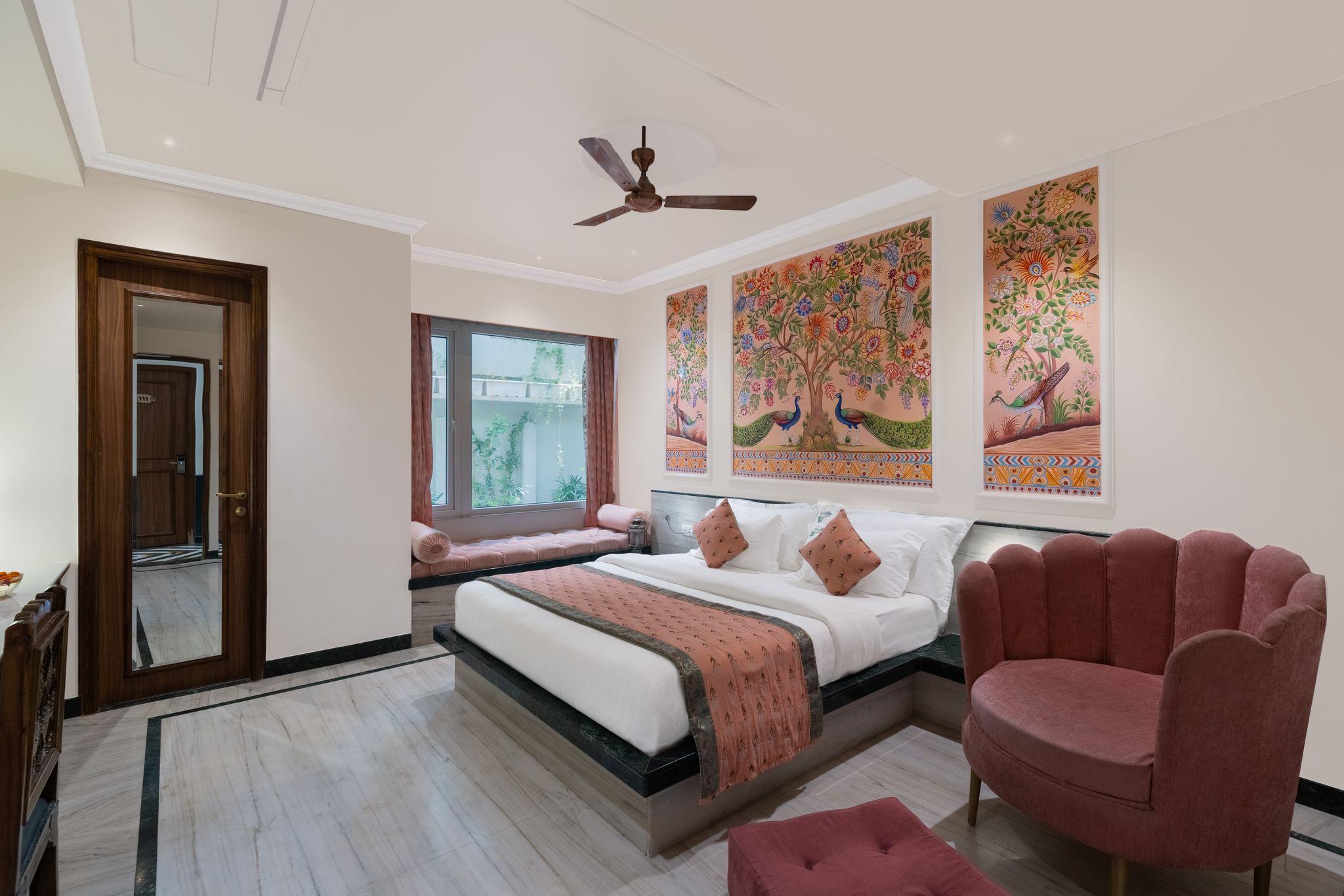 Panna Vilas - A Lake Facing Boutique Hotel  Deluxe Room 2
