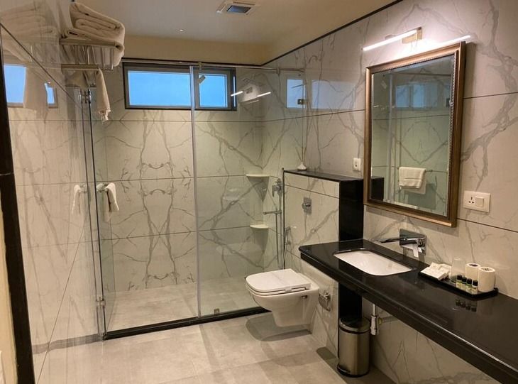 Panna Vilas - A Lake Facing Boutique Hotel  Deluxe Room 6