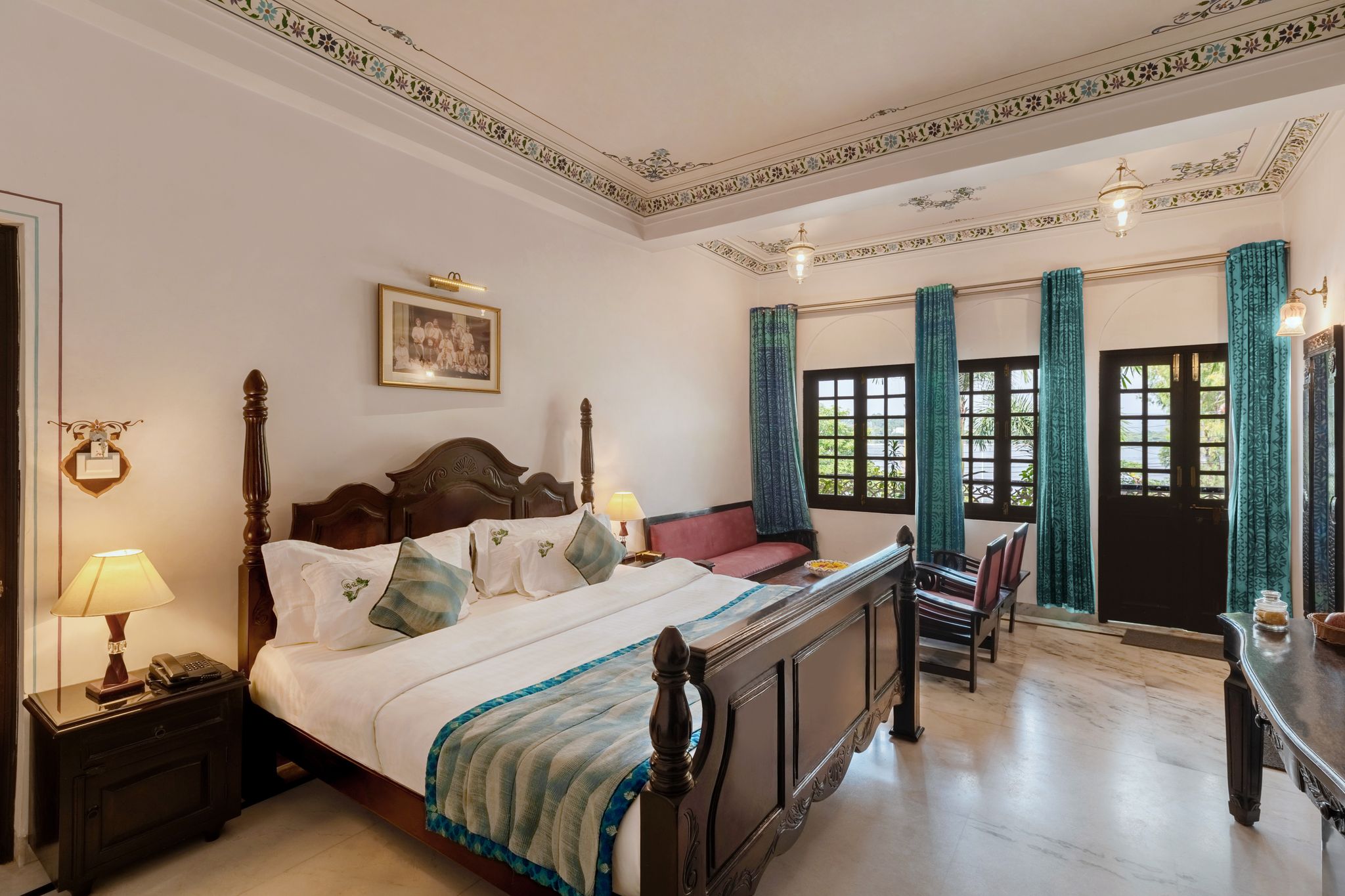 Super Deluxe Room