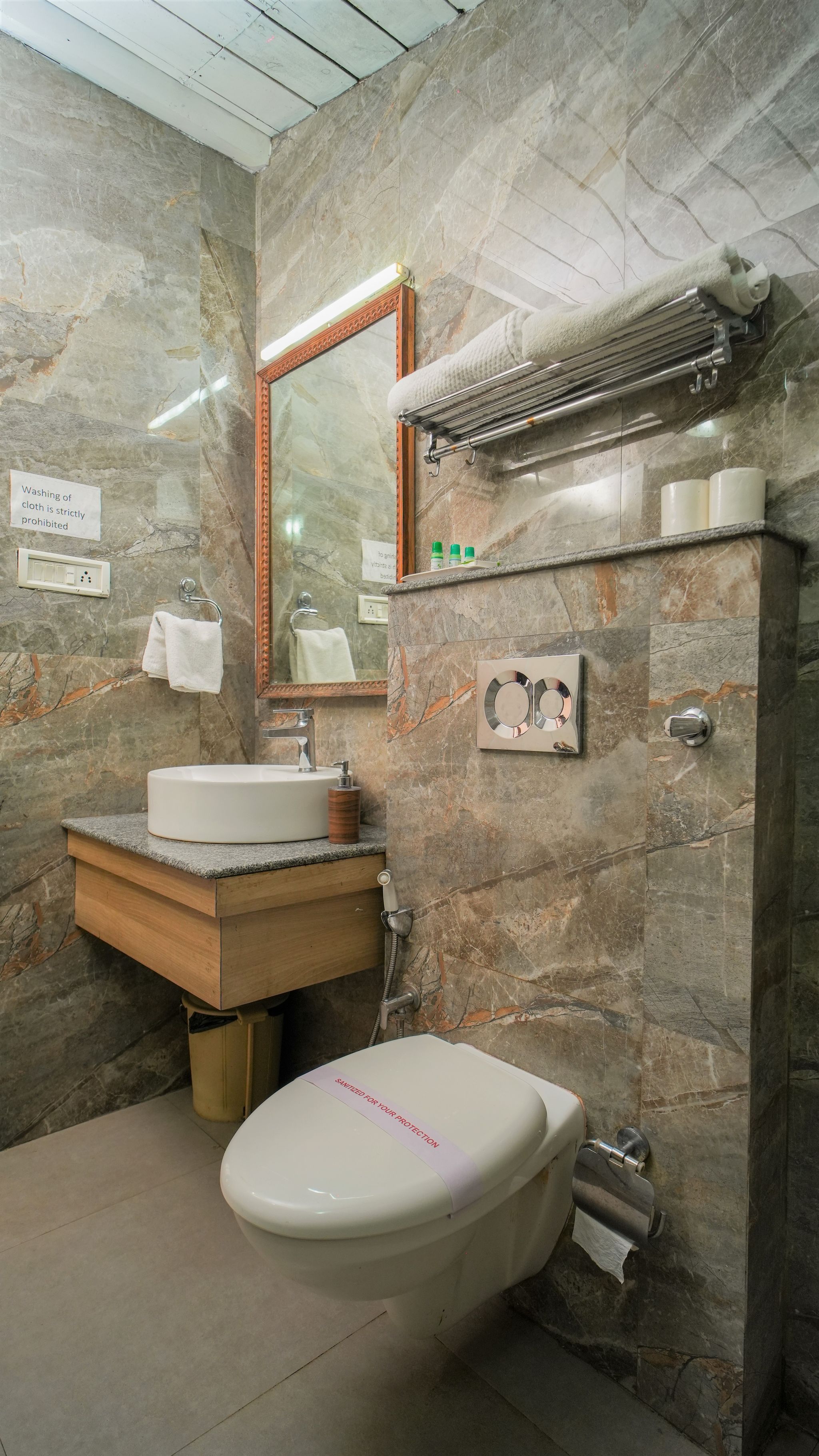 Hotel Neelesh Inn - Luxury Lake View Resort with Swimming Pool on Bhimtal Lake Economy No View non AC Room 4