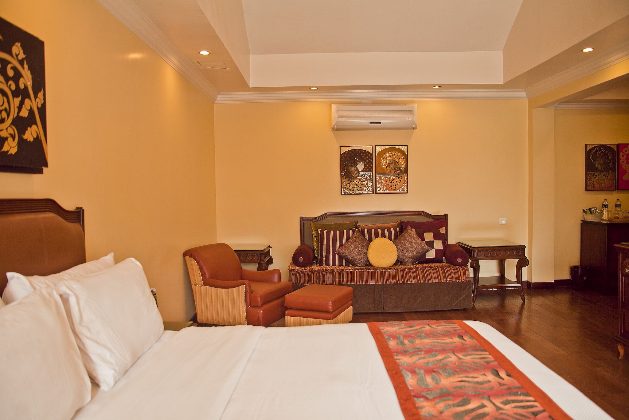 Regent Family Room