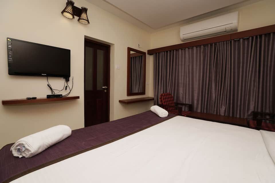 Super Deluxe Bedroom