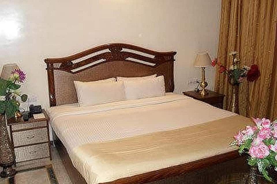 Deluxe  Single Room