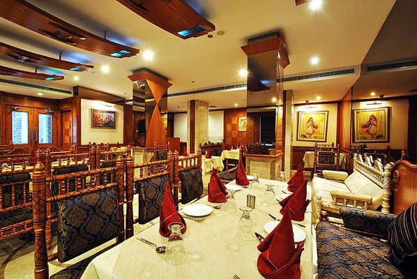 Food & Dining