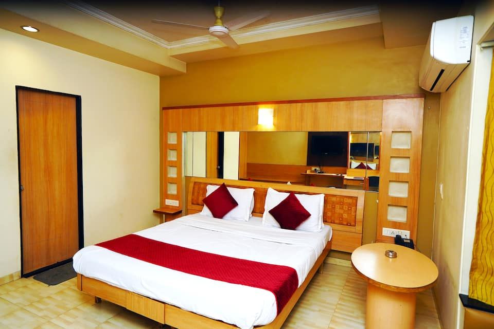 New Hotel Europa Inn Deluxe Room 8