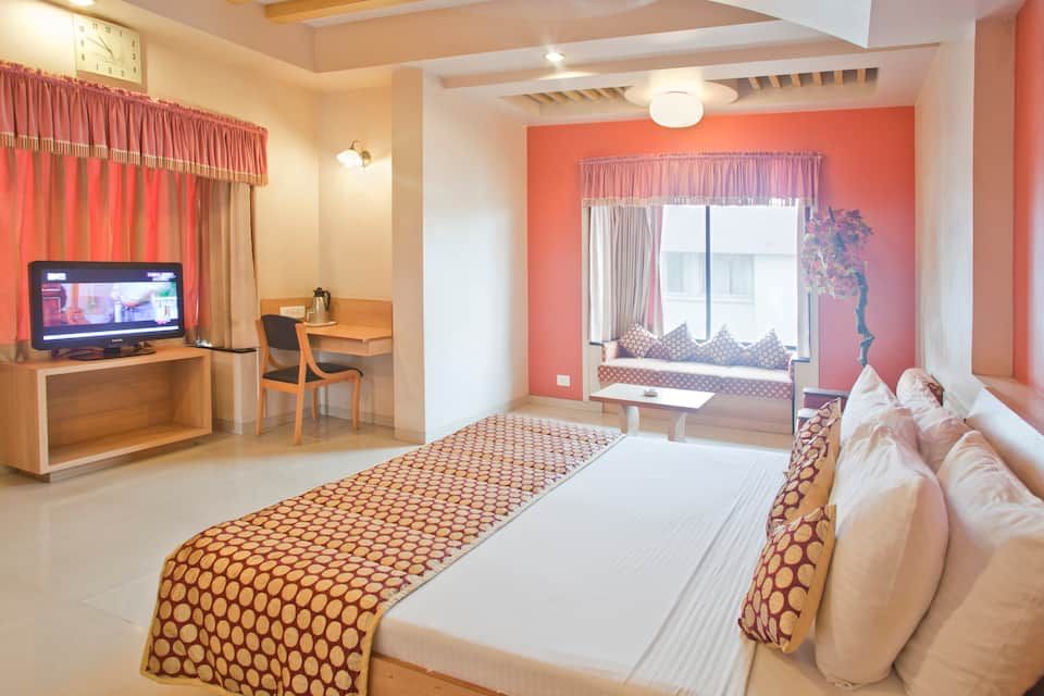 New Hotel Europa Inn Deluxe Room 9