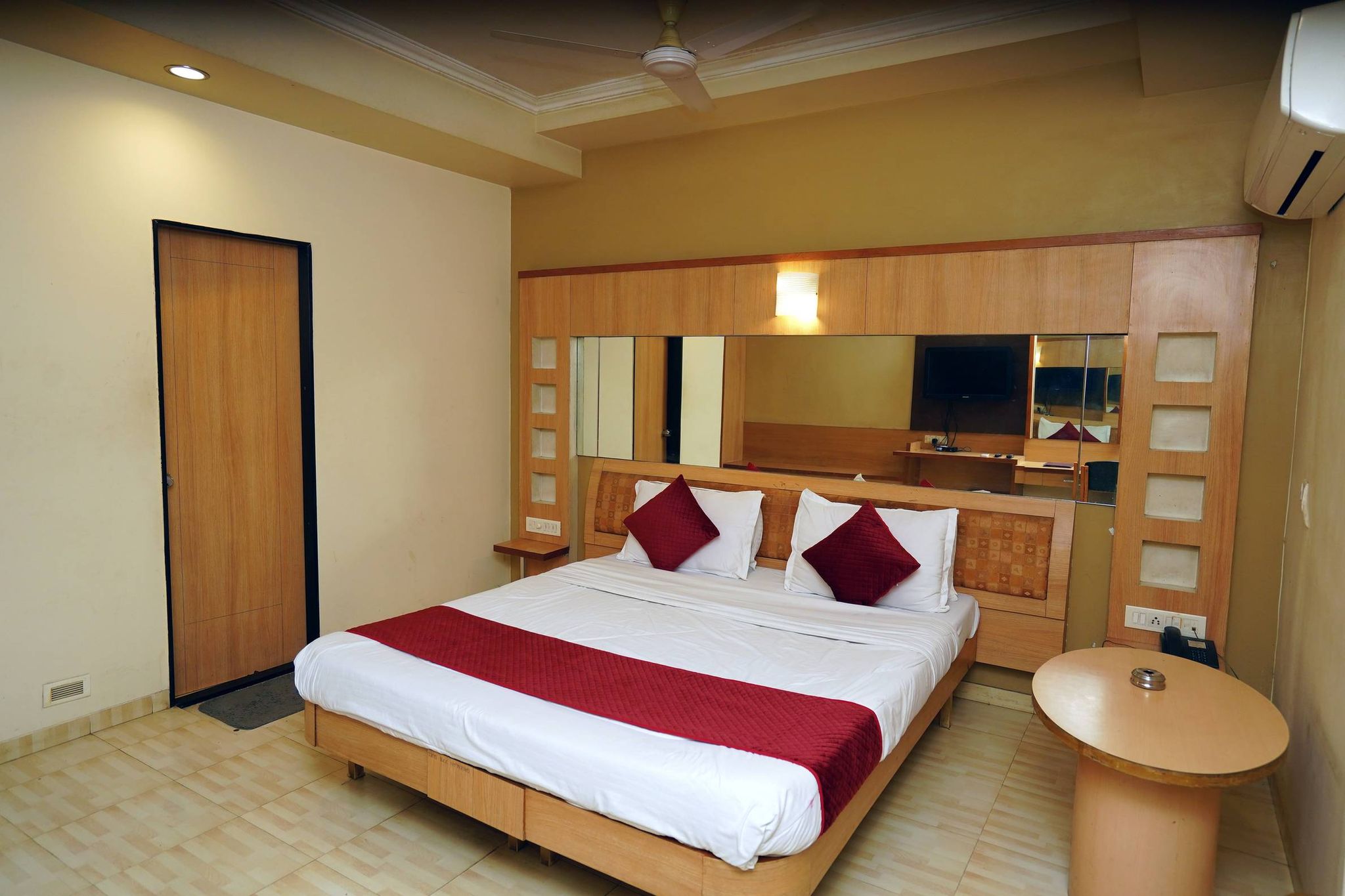 New Hotel Europa Inn Deluxe Room 7