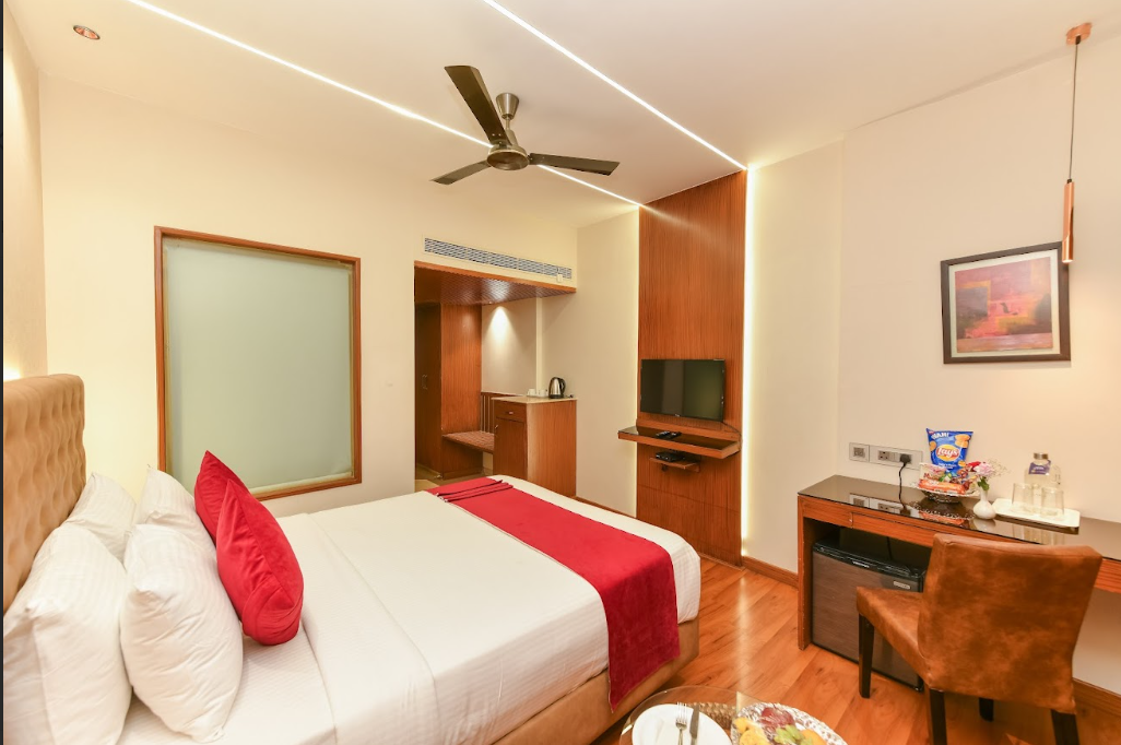 La Sara Hometel Standard Room 19