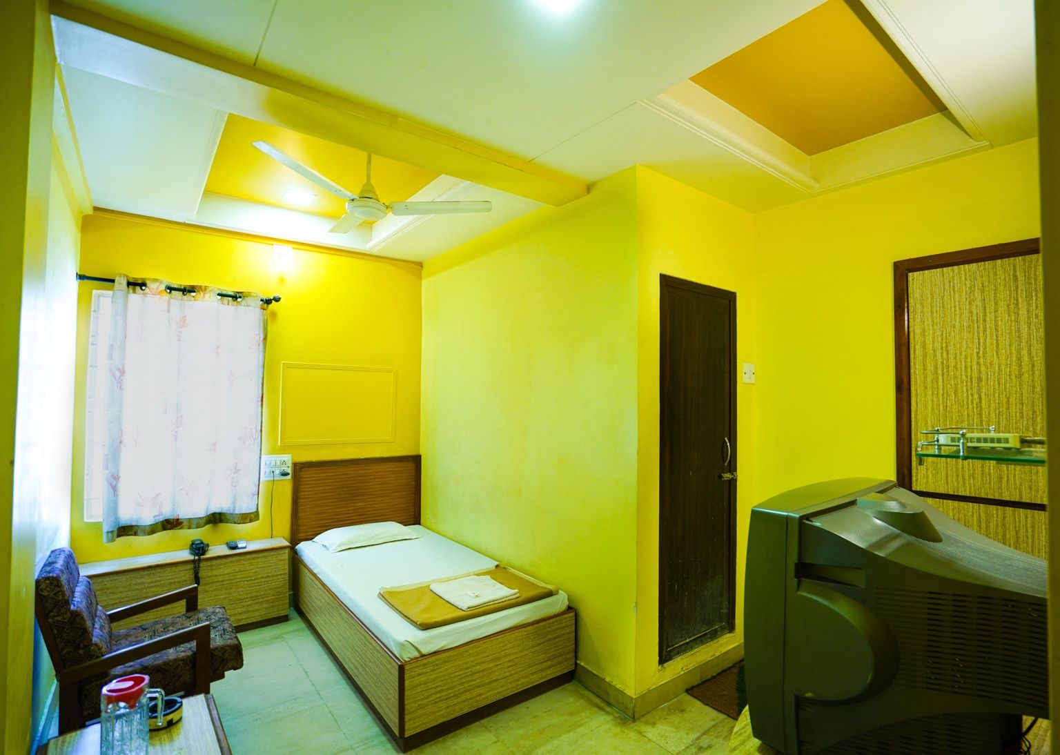 Ashiana Hotel SUPER DELUXE NON AC 3