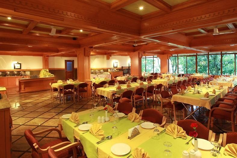 Food & Dining