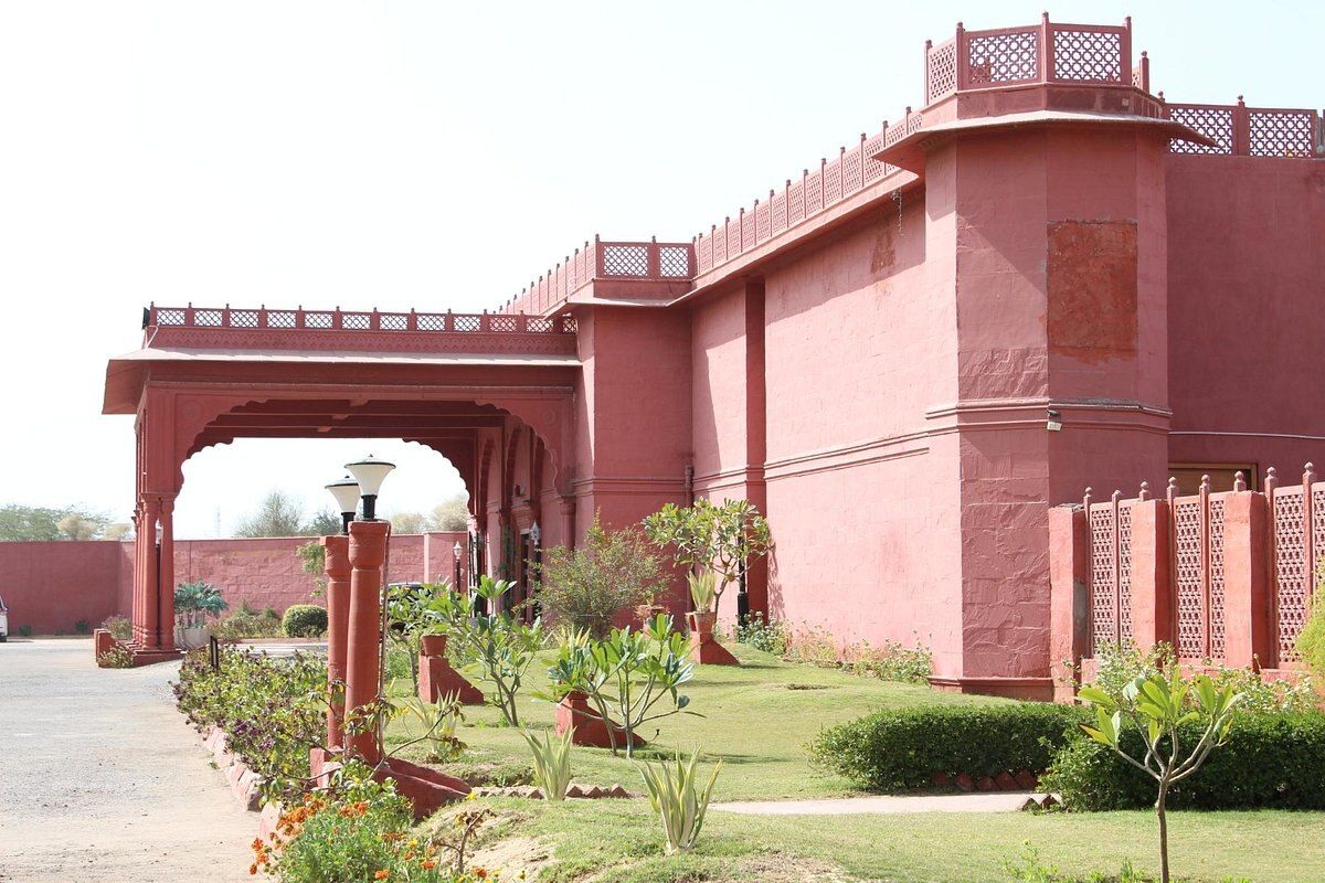 Hotel Exterior