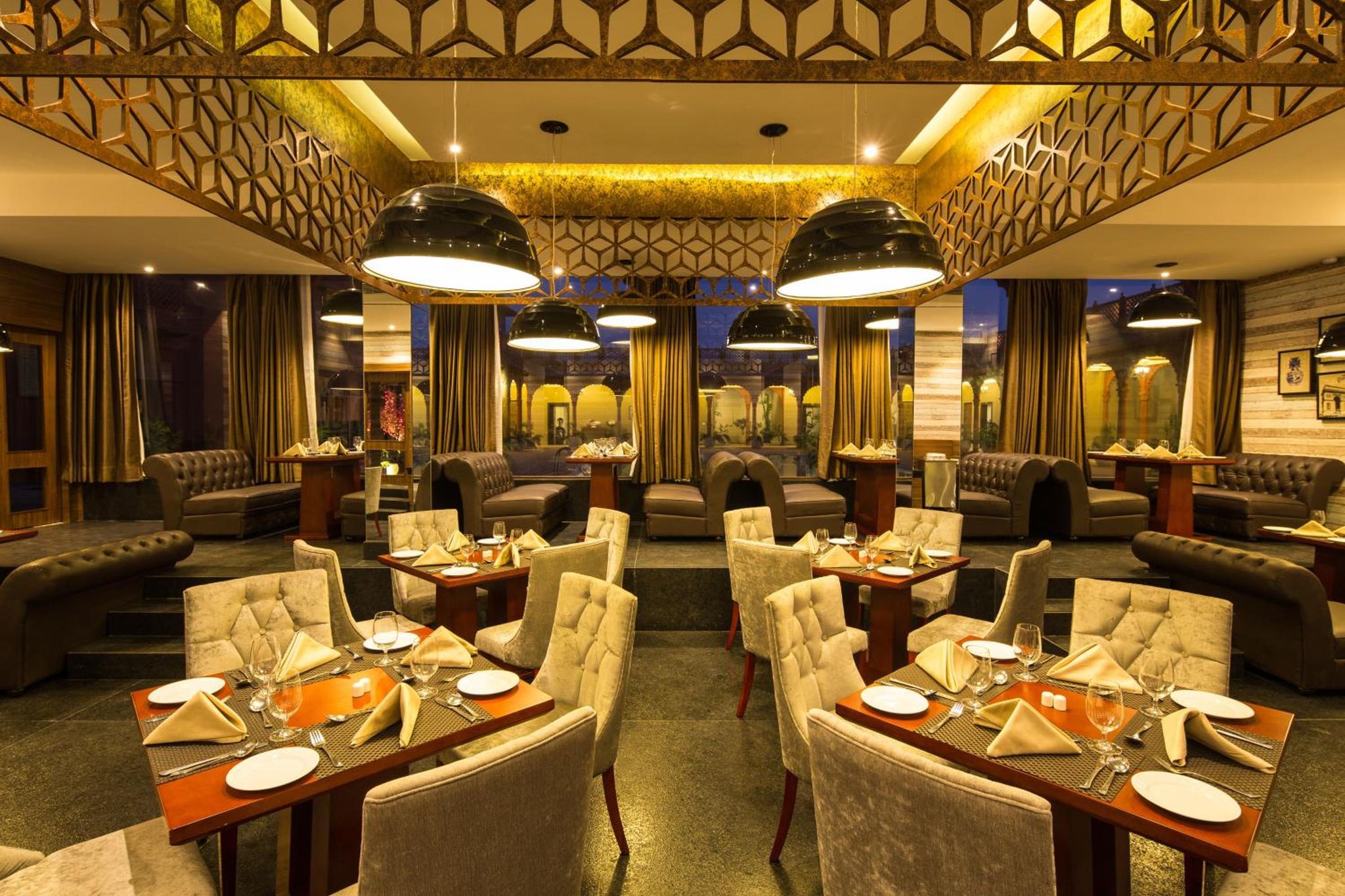 Food & Dining
