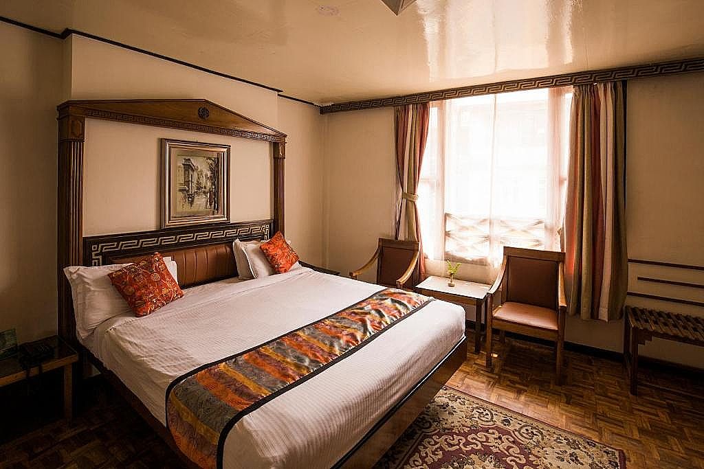 Central Hill resort Super Deluxe Room 5