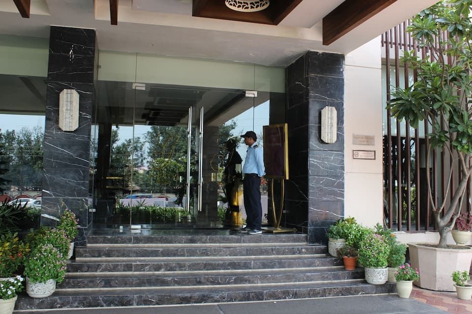 Hotel Exterior