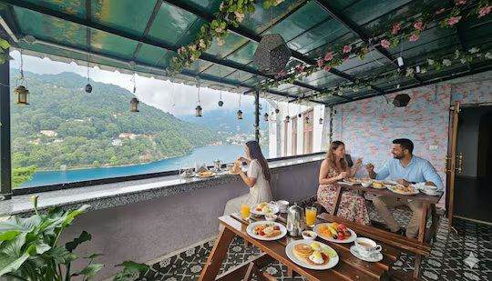 undefined Hotel Welcome Park (walkable distance from mall road) 3