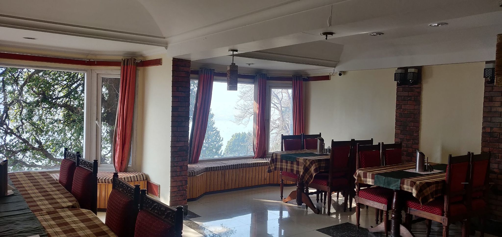 undefined Hotel Welcome Park (walkable distance from mall road) 4