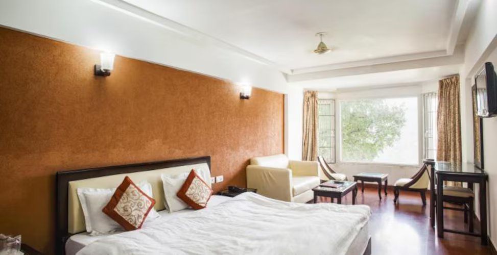 Hotel Welcome Park (walkable distance from mall road) Luxury Lake View Room 7