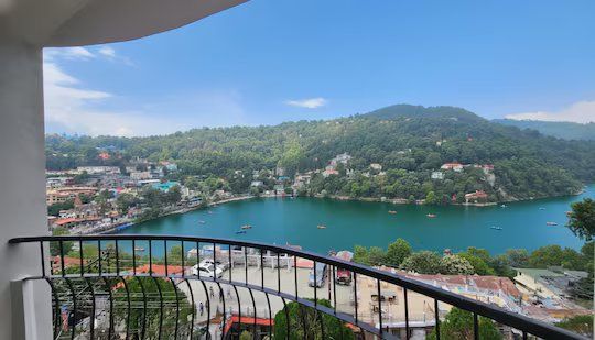 undefined Hotel Welcome Park (walkable distance from mall road) 2