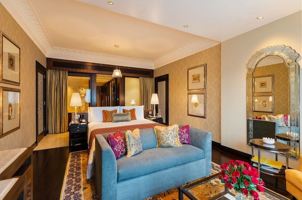 Grand Room, Garden View