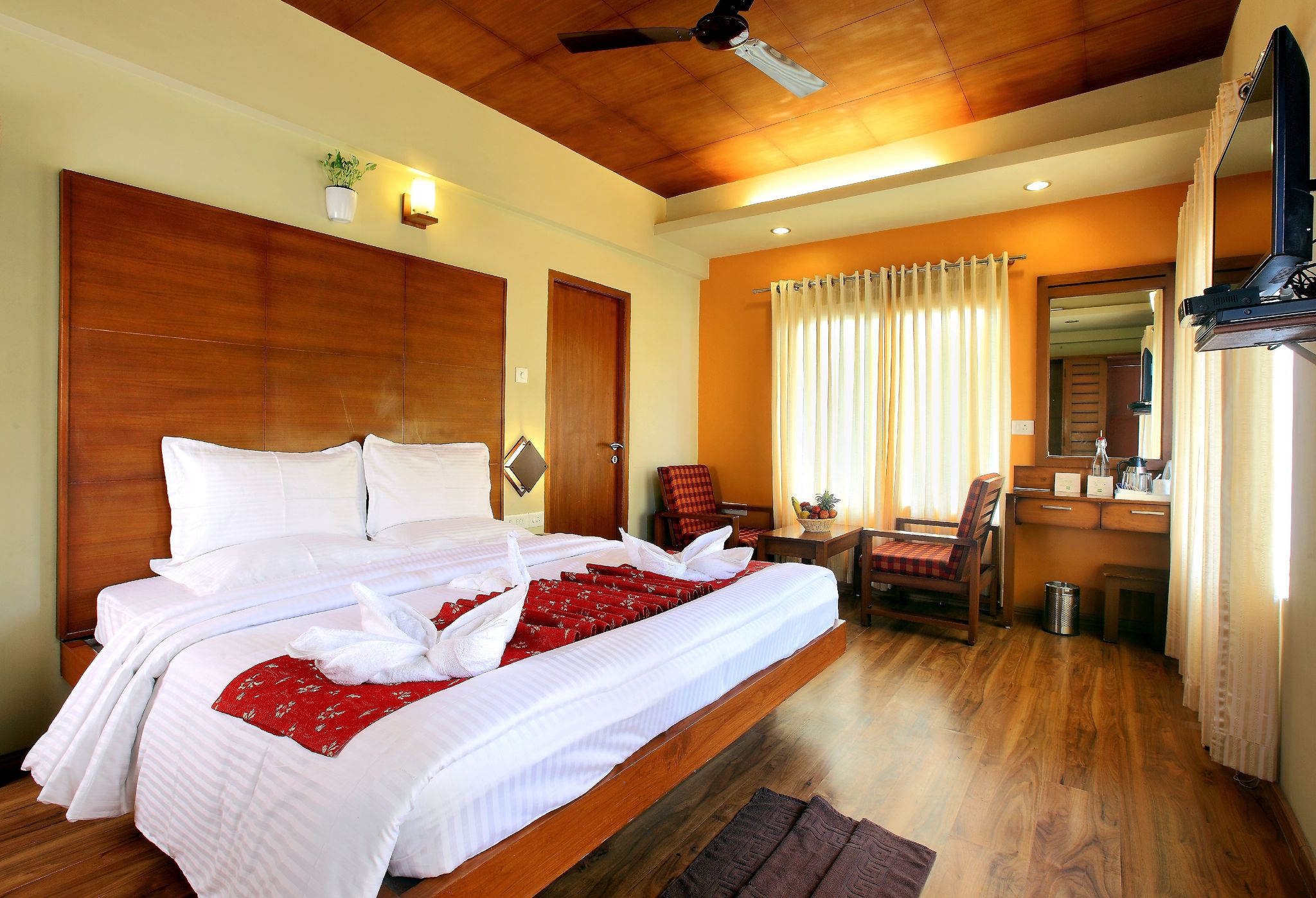 Grand Plaza Elegance Room 3