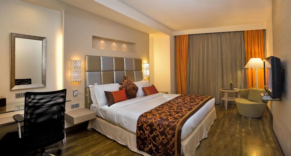 The Sonnet Hotel Kolkata Superior Room 6
