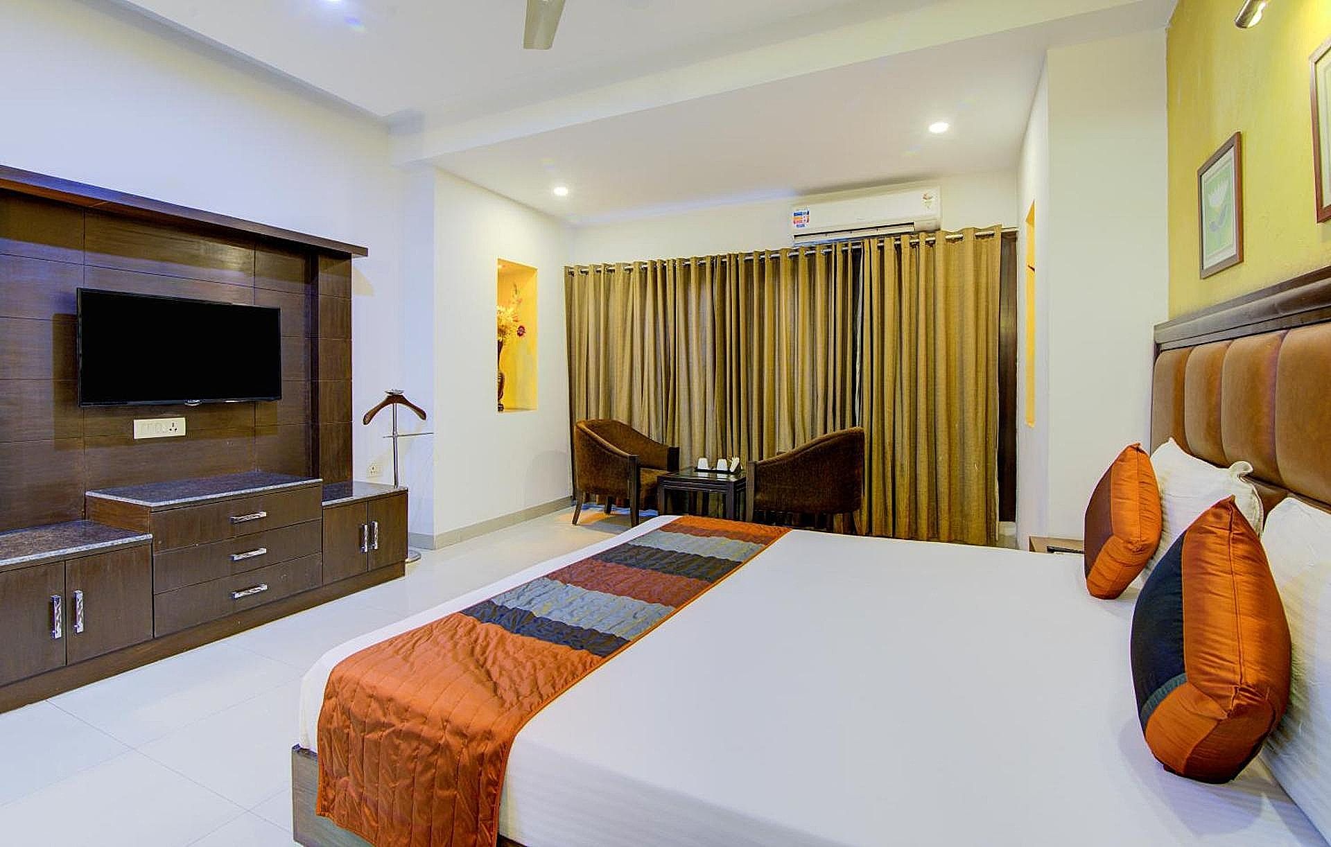 La Sapphire Deluxe Room 10