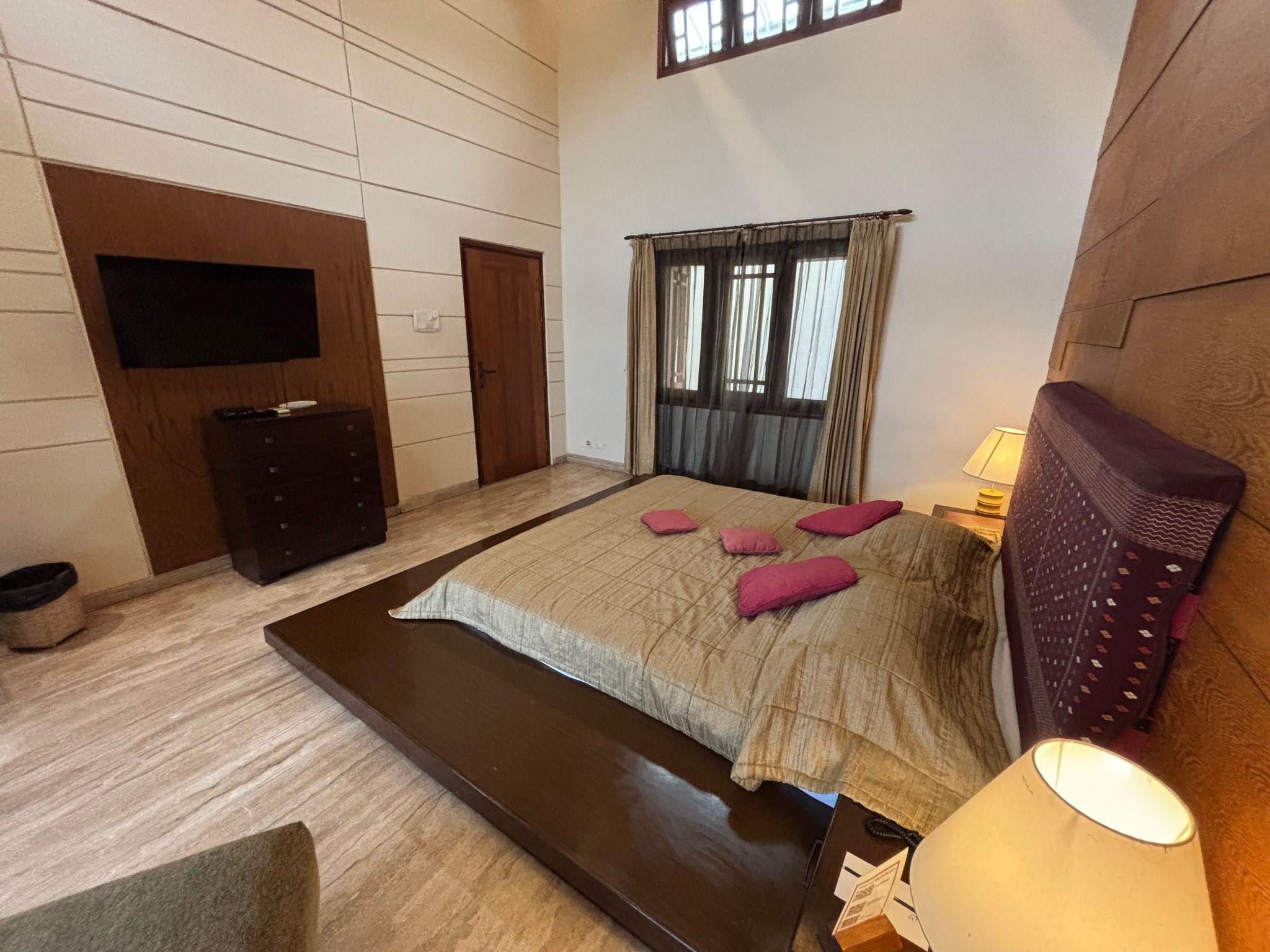 Luxury Single Room
