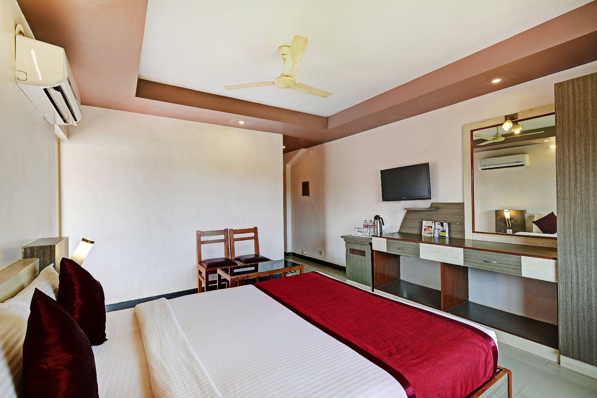 Hotel Colva Kinara A/C Deluxe Room 2