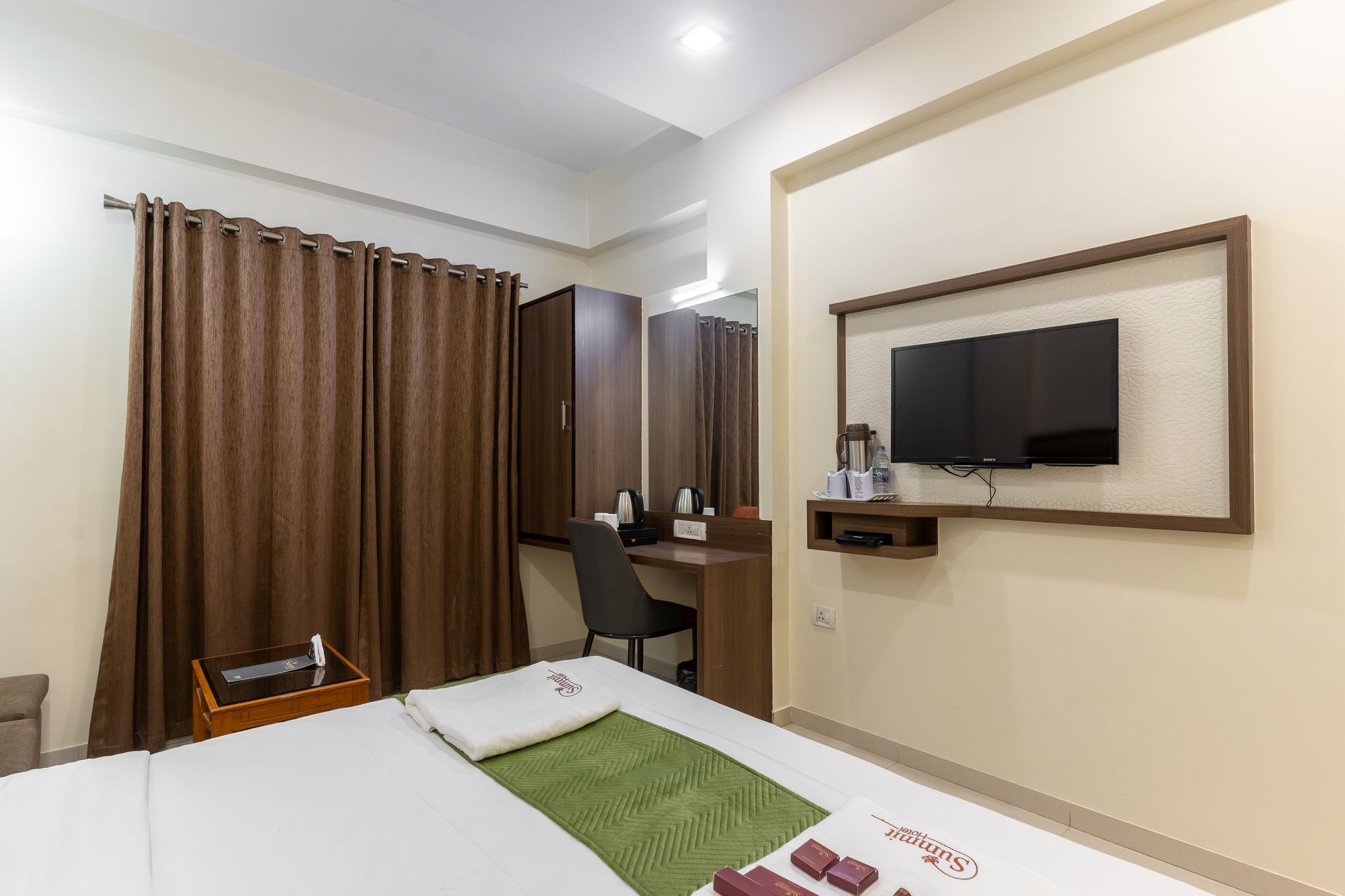 Summit Hotel, Ahmedabad Executive AC Room 11