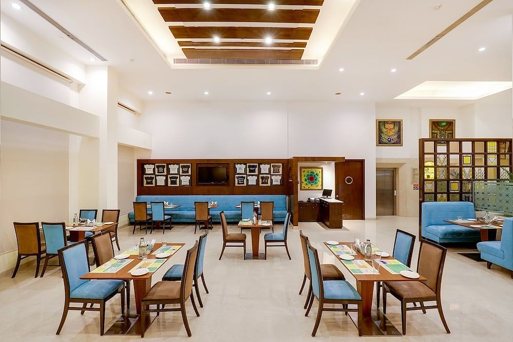 Food & Dining