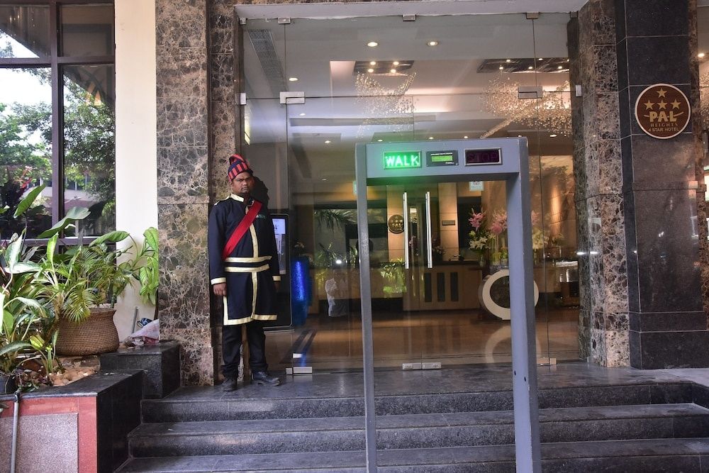 undefined Hotel Pal Heights 7
