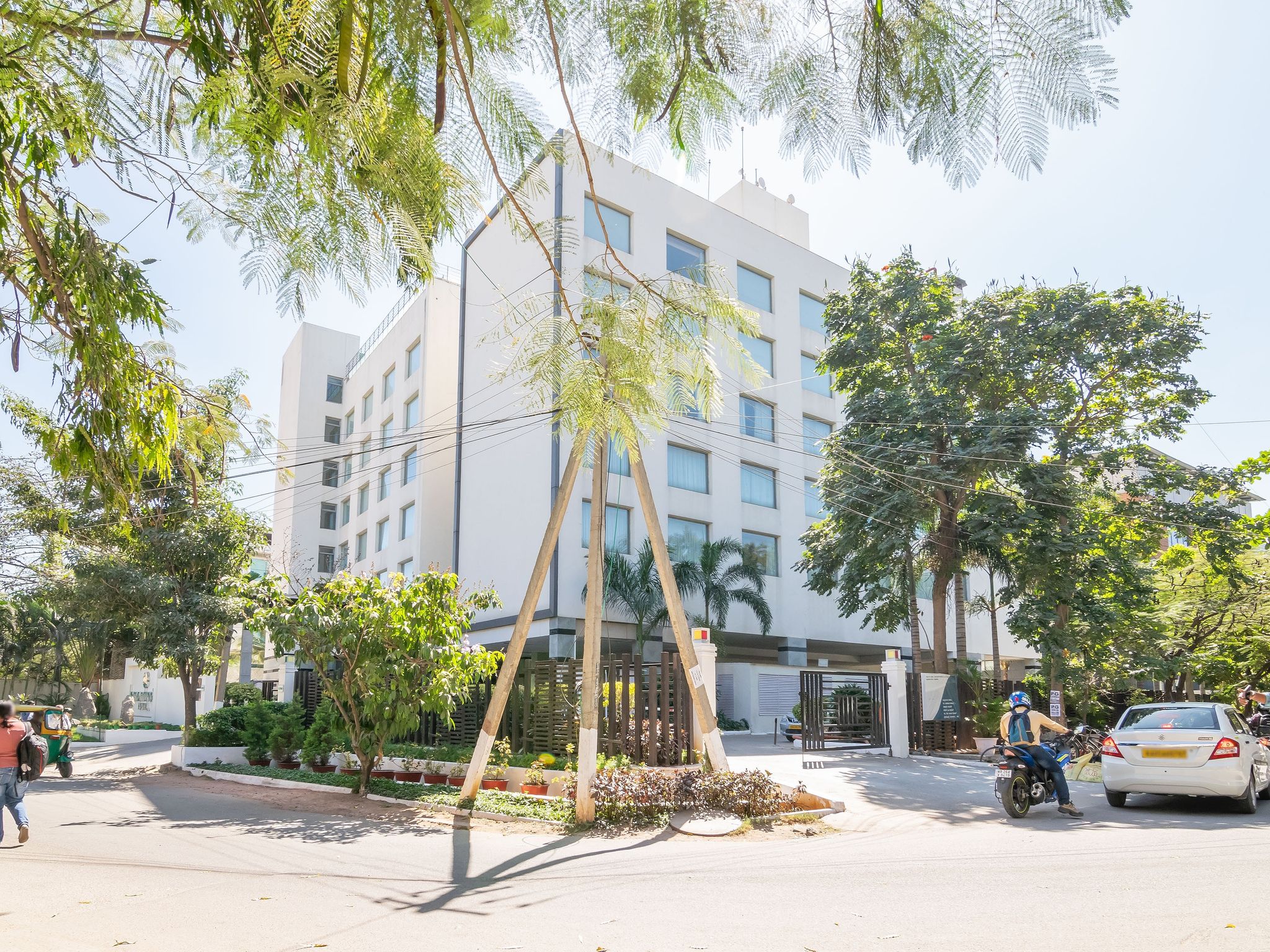 undefined Lemon Tree Hotel - Whitefield 10
