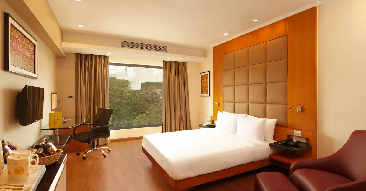 Lemon Tree Hotel - Whitefield Business Room