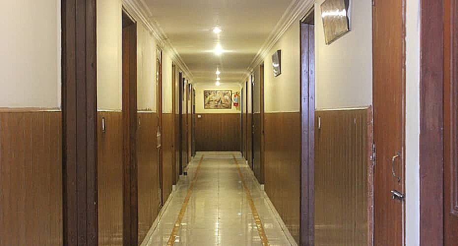 Monarch  Hotel