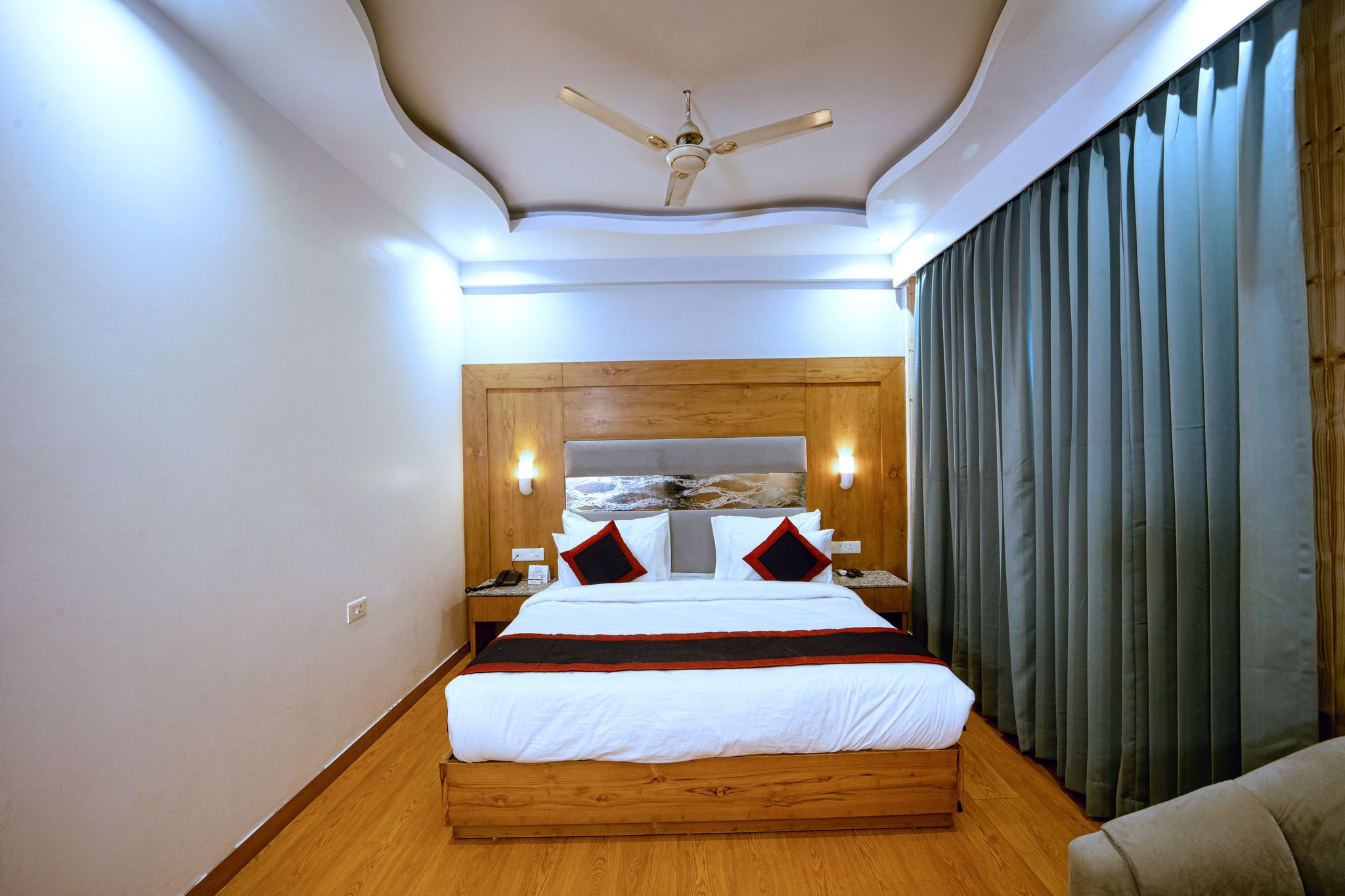 Grand Legacy Beacon, Dehradun Deluxe Room 3