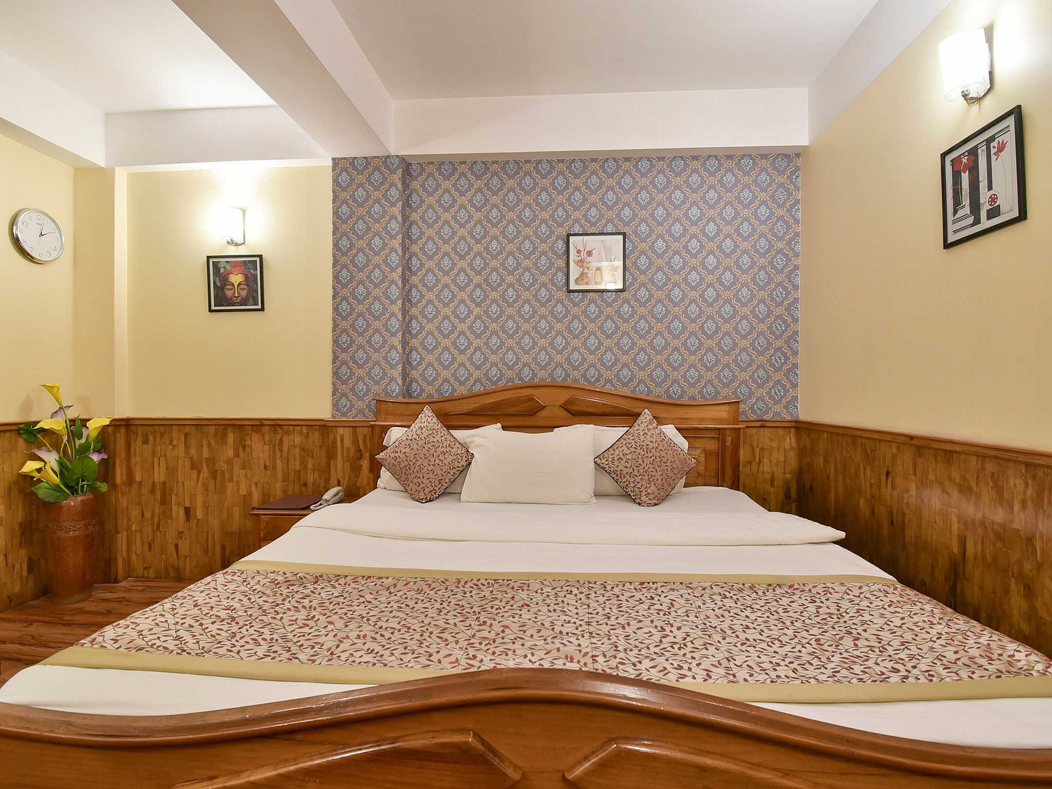 Royal suit (kanchanjunga view)