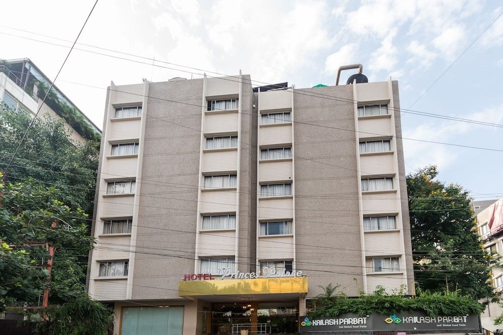 undefined Hotel Princes Palace 7