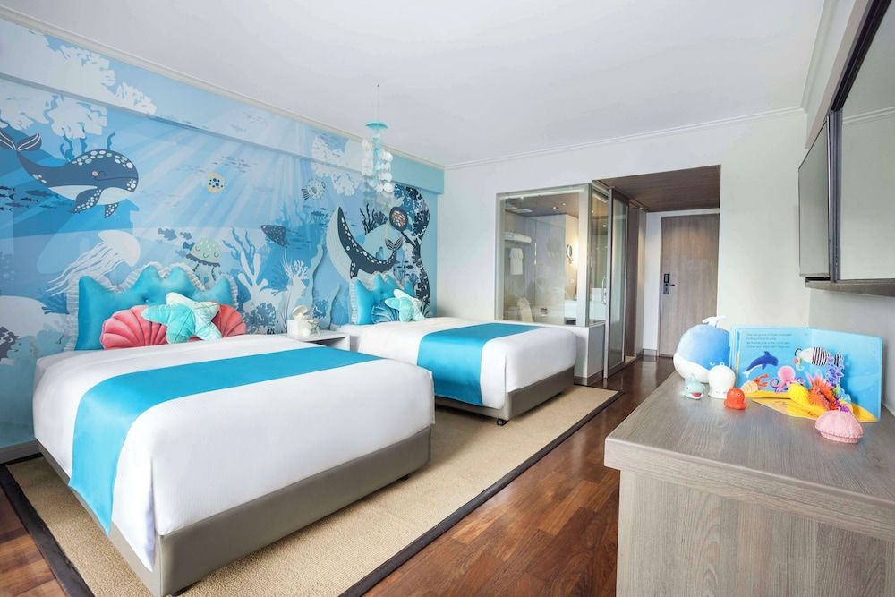 Garden View Family Room